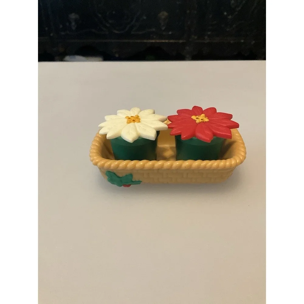 Vintage Blossoms Salt & Pepper Shakers w Basket Set Poinsettias W/O Box